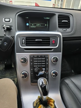 Volvo V60 Cross Country, снимка 6