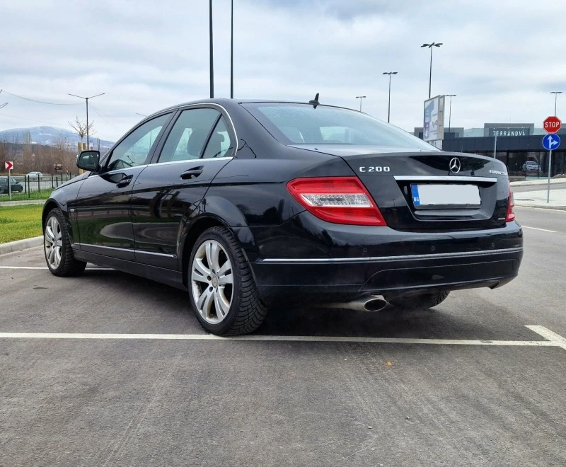 Mercedes-Benz C 200 Kompressor, снимка 4 - Автомобили и джипове - 47426067