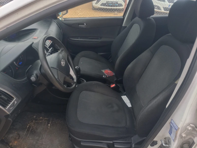 Hyundai I20 1, 1CRDI, снимка 8 - Автомобили и джипове - 45601893