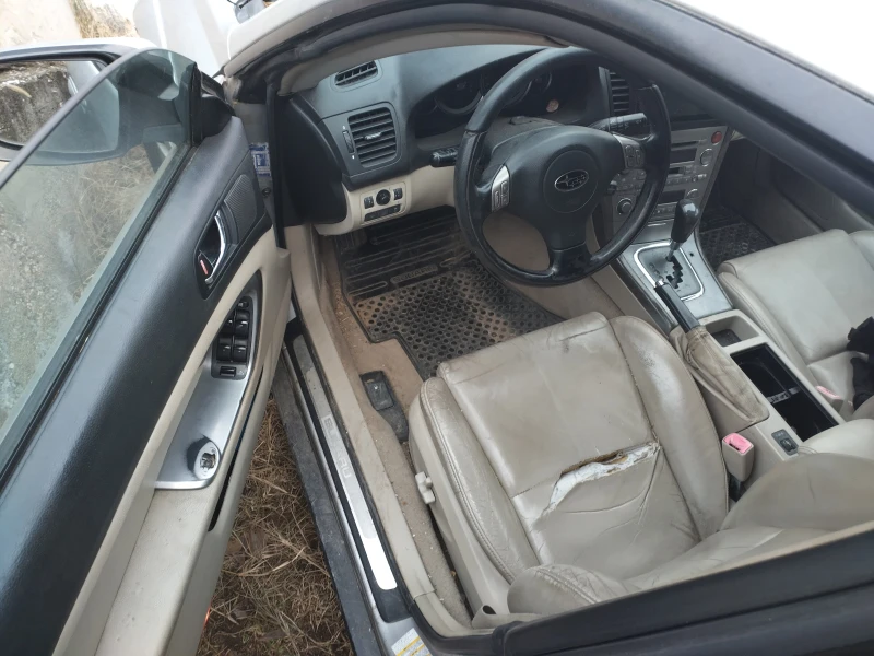 Subaru Outback 3.0 H6 - Газ, снимка 4 - Автомобили и джипове - 48417132