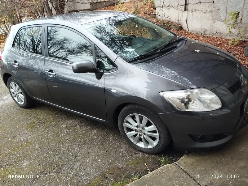 Toyota Auris, снимка 10 - Автомобили и джипове - 48673575