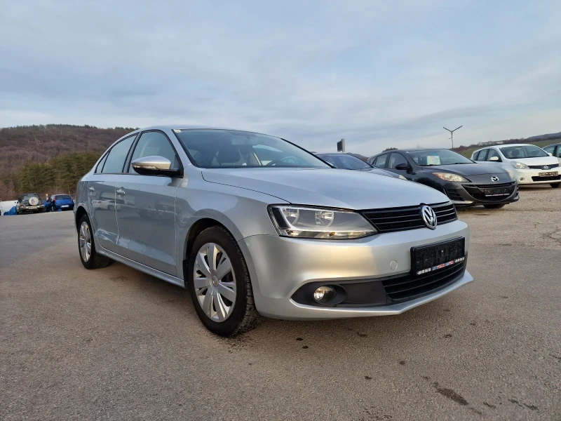 VW Jetta 1.2TSI, снимка 2 - Автомобили и джипове - 49132186