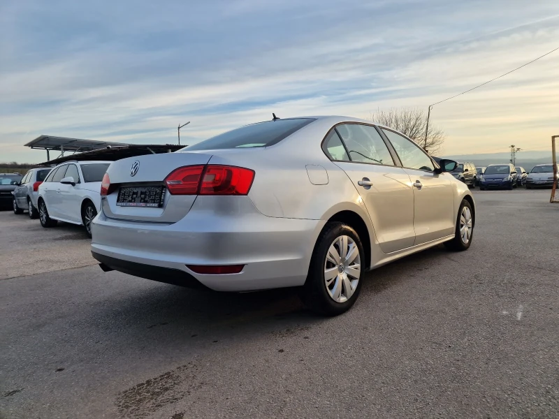 VW Jetta 1.2TSI, снимка 6 - Автомобили и джипове - 49132186