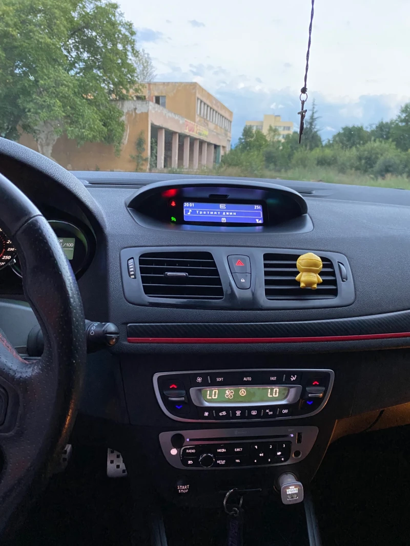 Renault Megane GT line, снимка 9 - Автомобили и джипове - 49393324