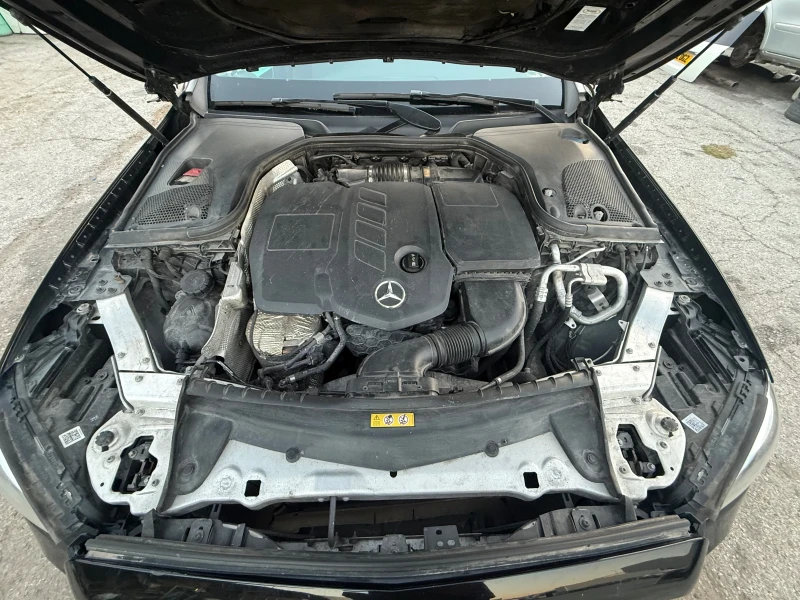 Mercedes-Benz E 220, снимка 3 - Автомобили и джипове - 52713422