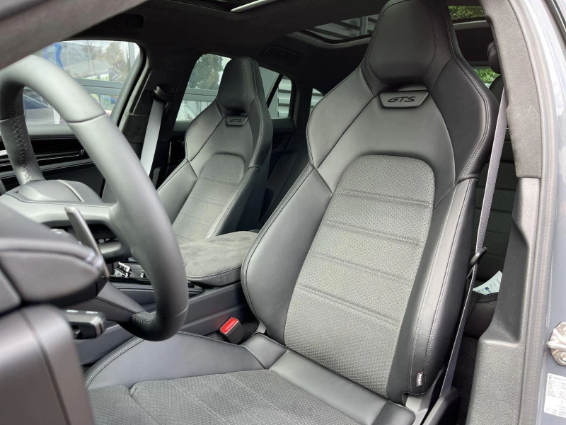 Porsche Panamera GTS/FACELIFT/SPORT DESIGN/CARBON/BOSE/HEAD UP/PANO, снимка 10 - Автомобили и джипове - 52155992