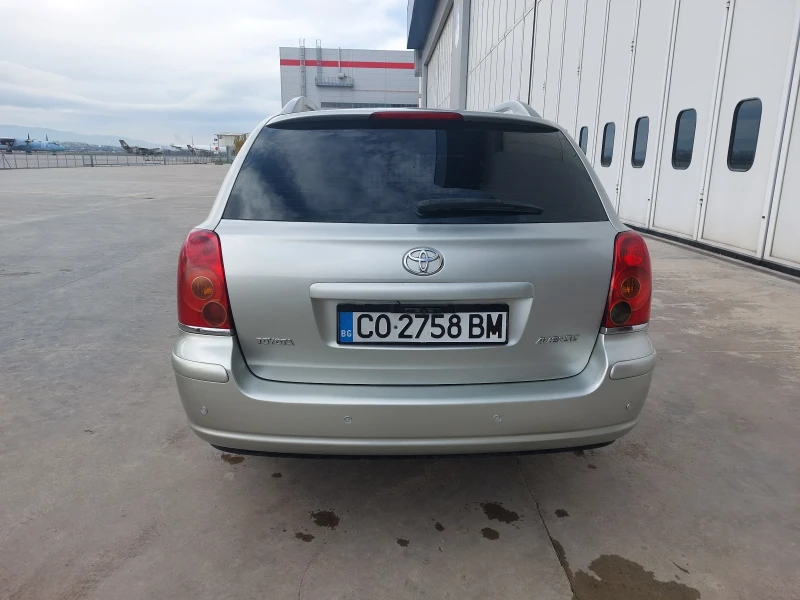 Toyota Avensis, снимка 6 - Автомобили и джипове - 52551658