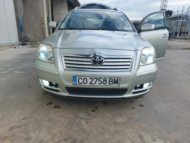 Toyota Avensis, снимка 12 - Автомобили и джипове - 52551658