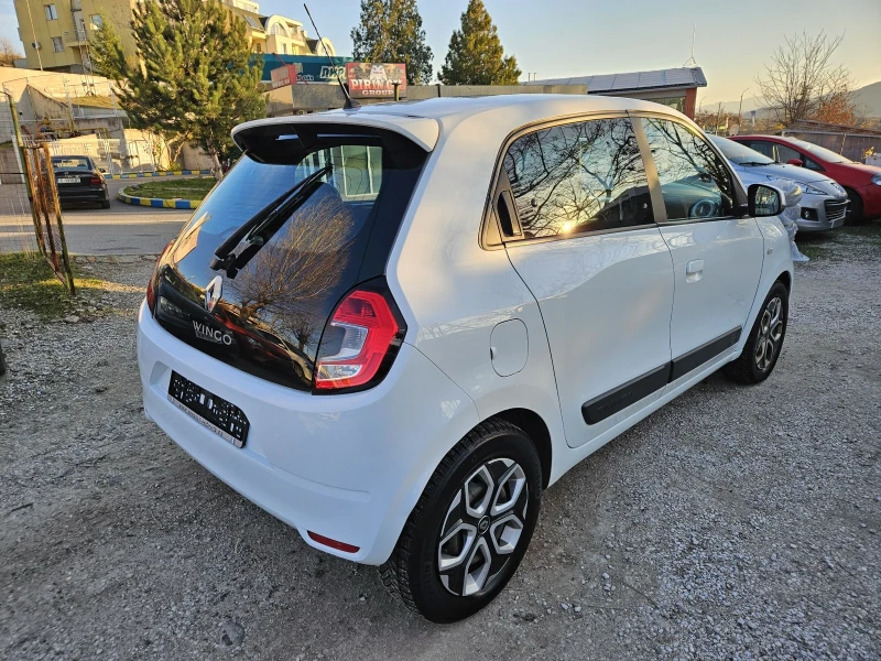 Renault Clio FACELIFT LED NAVI EURO6, снимка 4 - Автомобили и джипове - 52771271