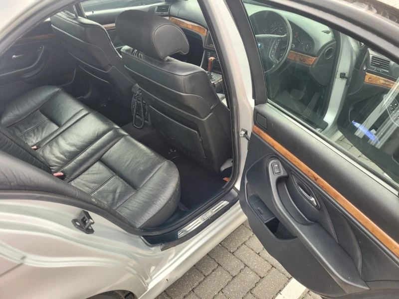 BMW 540 540i, снимка 9 - Автомобили и джипове - 52949340