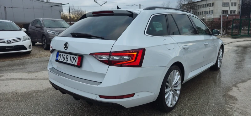 Skoda Superb НОВ ВНОС* LUX* CANTON* ПАНОРАМА* КАТО НОВА* , снимка 4 - Автомобили и джипове - 53169892