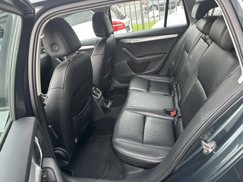 Skoda Octavia 1.4 TGI Заводски Метан / 6 скорости / кожен салон - 16799 лв. - 50179208 | Car24.bg