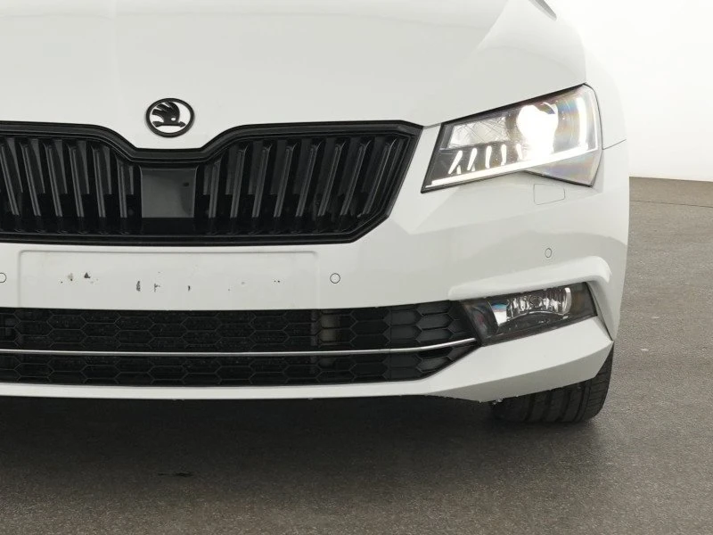 Skoda Superb ОЧАКВАН ВНОС* КАТО НОВА* 2.0 TDI 190к.с.  - изображение 3