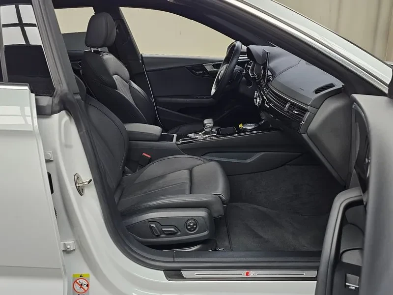 Audi A5 2.0 TDI Quattro, снимка 11 - Автомобили и джипове - 54145844