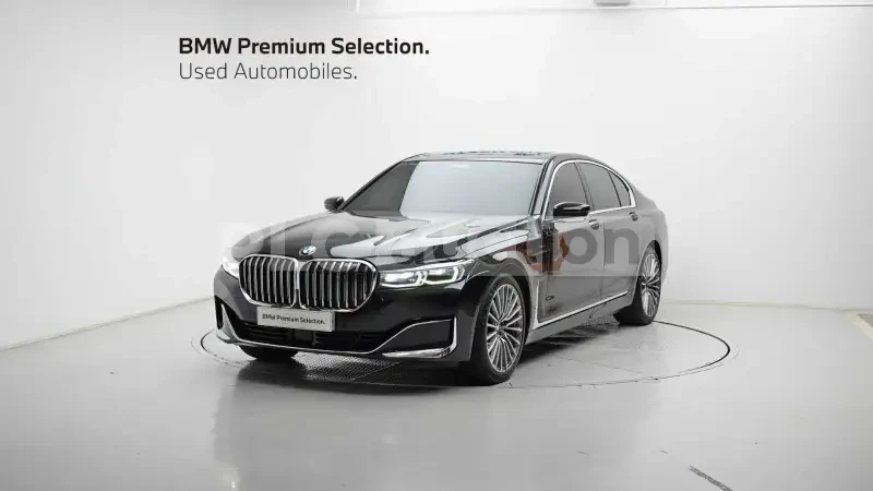 BMW 740 d xDrive| HEAD-UP| 360| DISTRONIC| ОБДУХВАНЕ