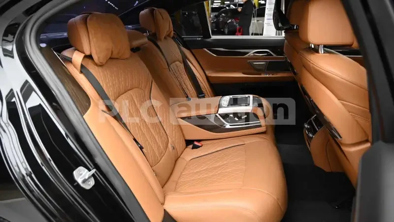 BMW 740 d xDrive| HEAD-UP| 360| DISTRONIC| ��������� | Mobile.bg � ����������� 13