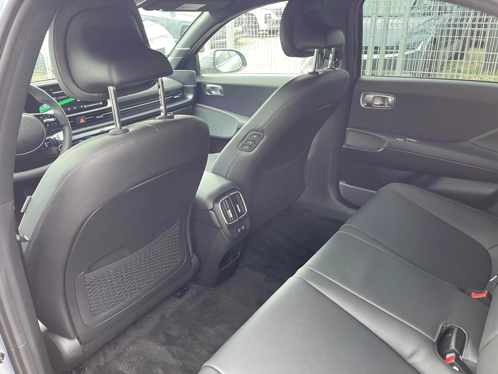 Hyundai Ioniq 6 4x4/77, 4kw/UNIQ-paket/585km- | Mobile.bg   13