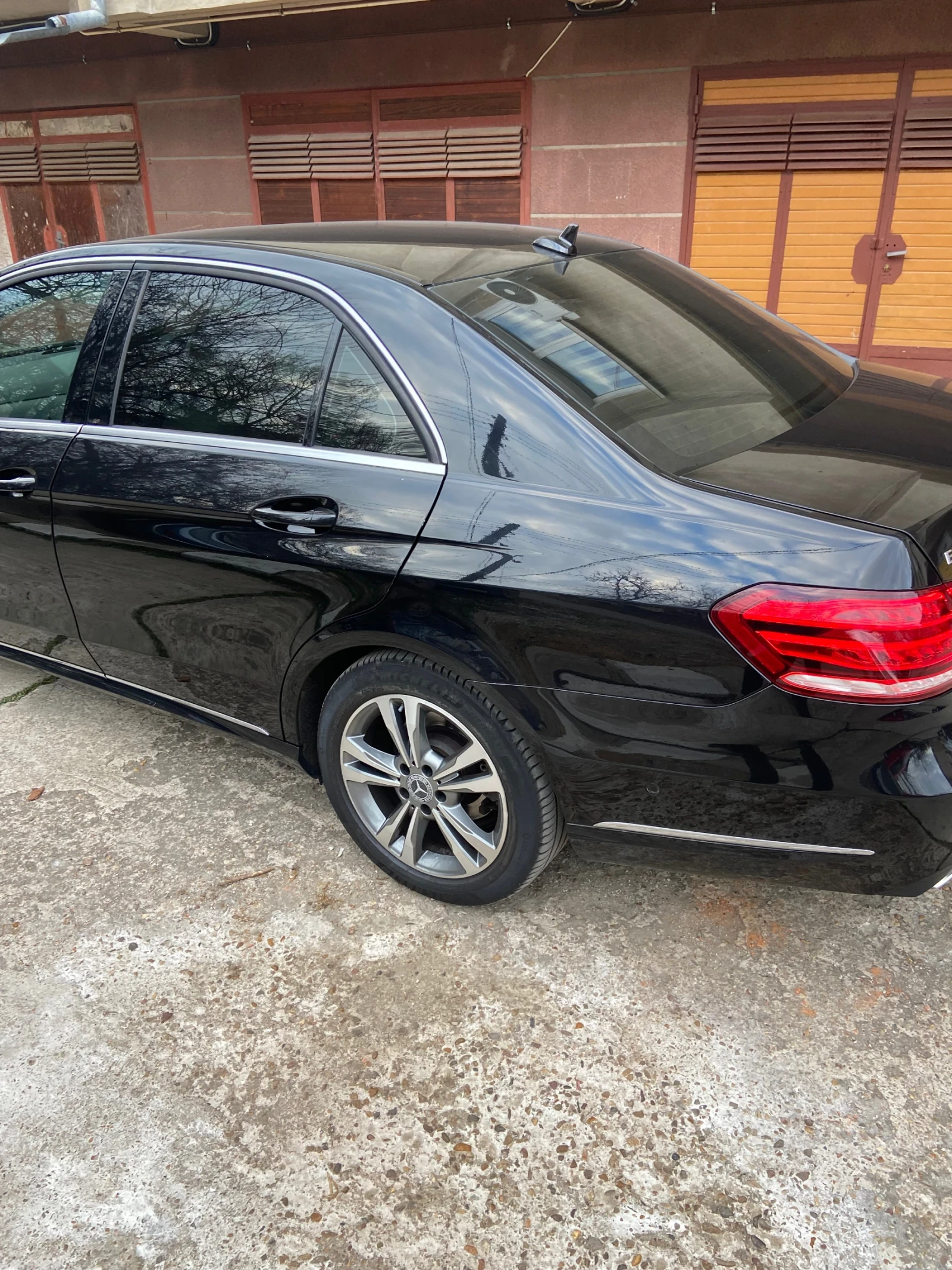 Mercedes-Benz E 220 | Mobile.bg   12