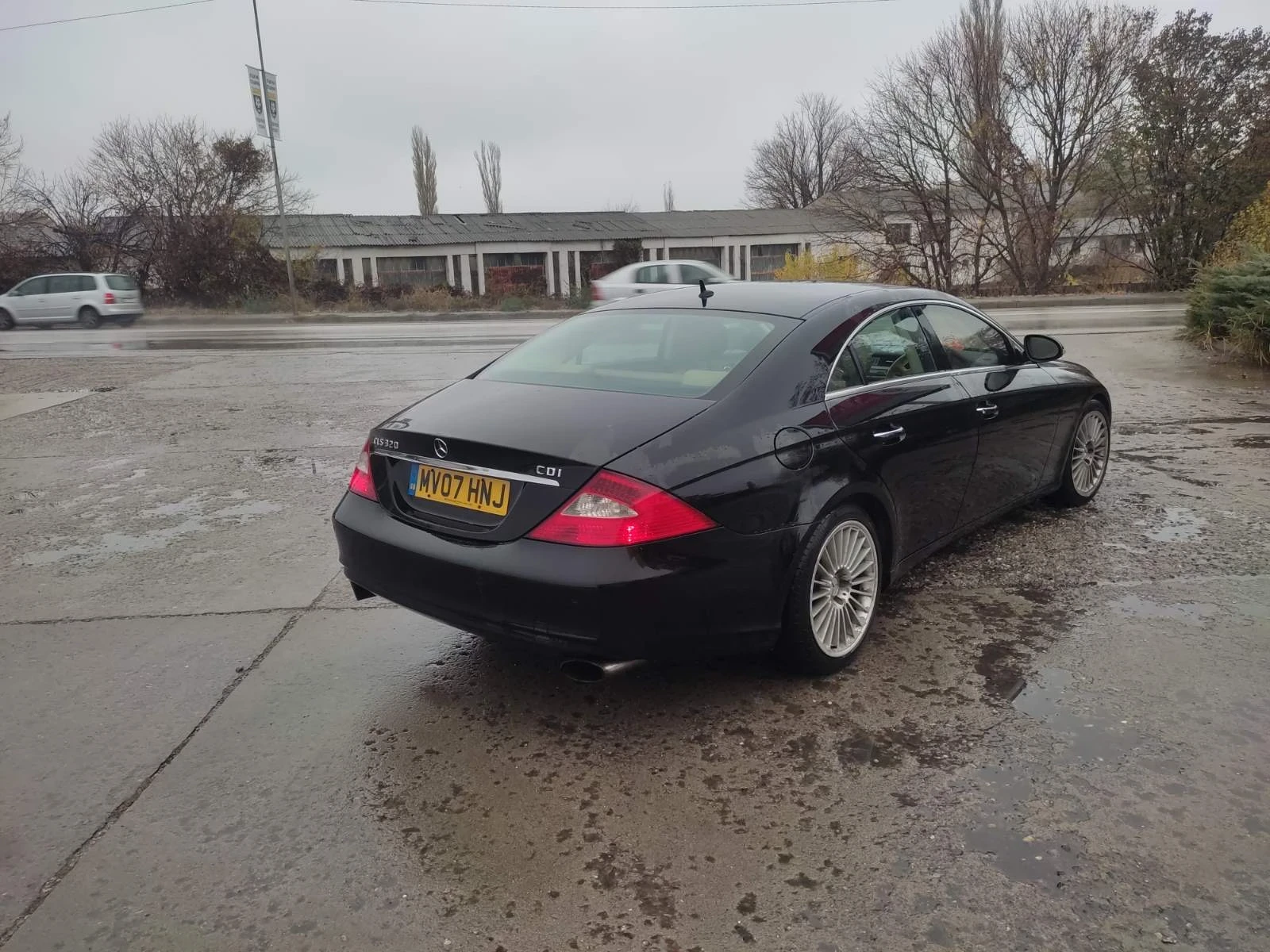 Mercedes-Benz CLS 320  - изображение 6