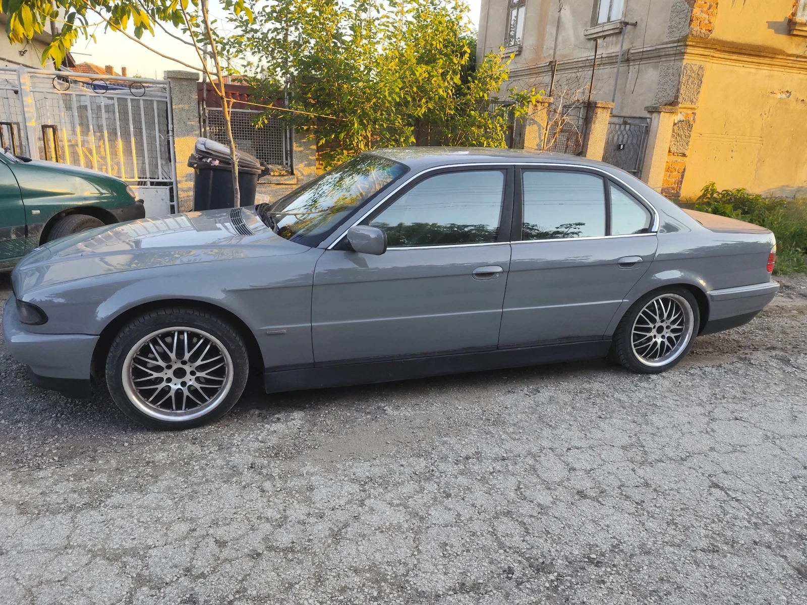 BMW 730  - изображение 4