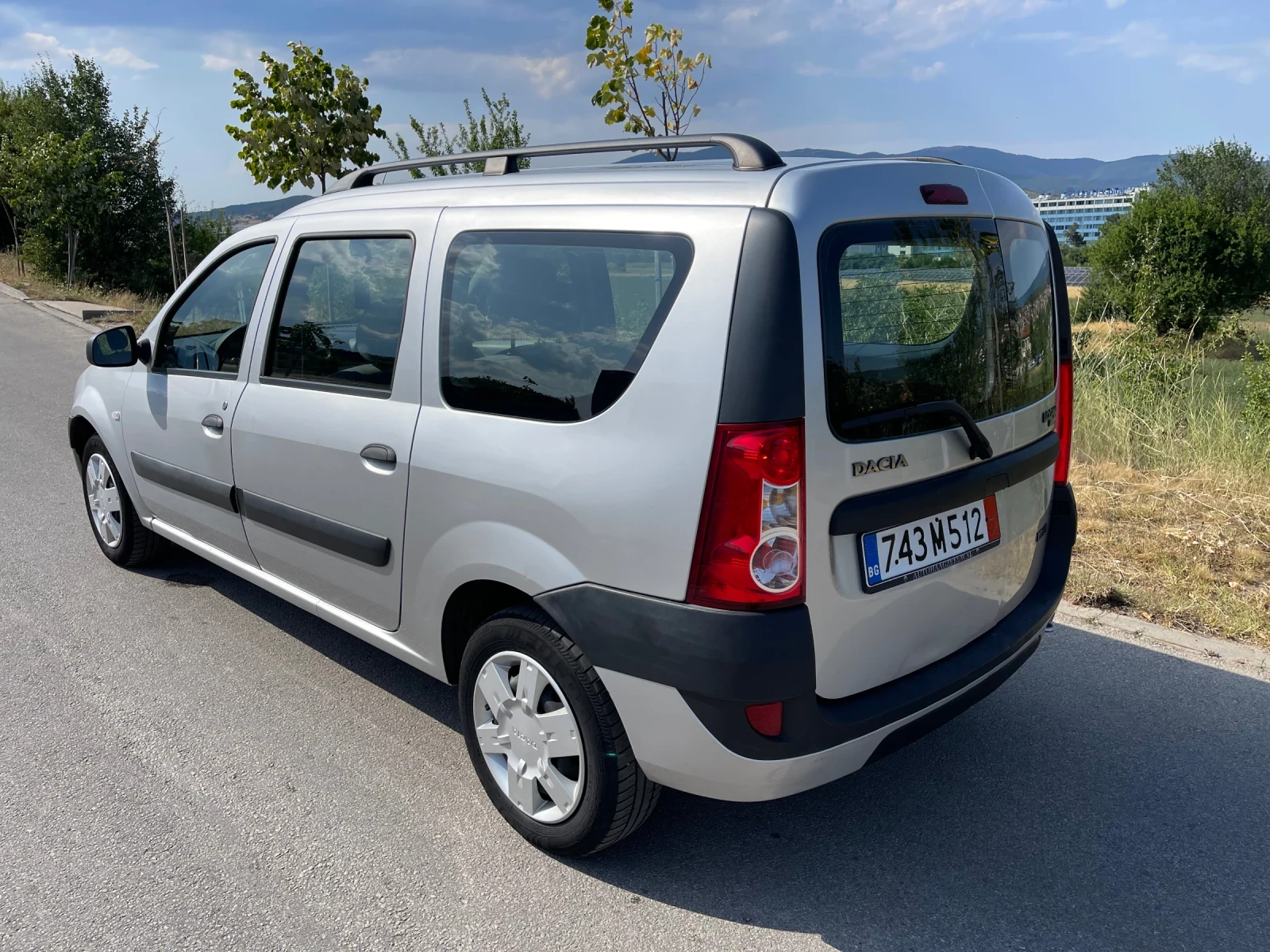Dacia Logan 1.6/Климатик - изображение 3