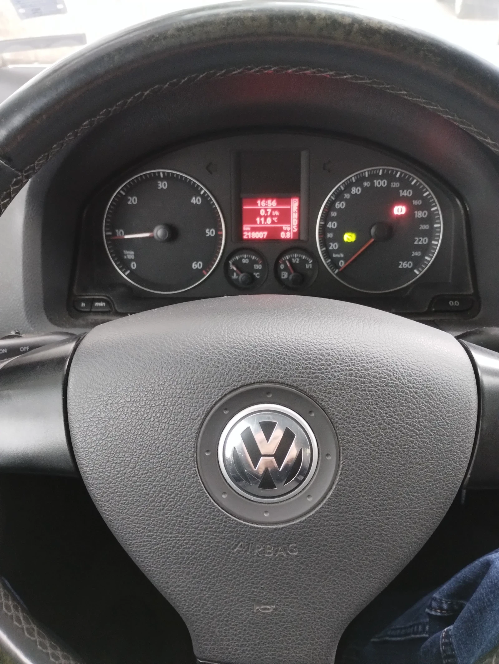 VW Golf | Mobile.bg   10