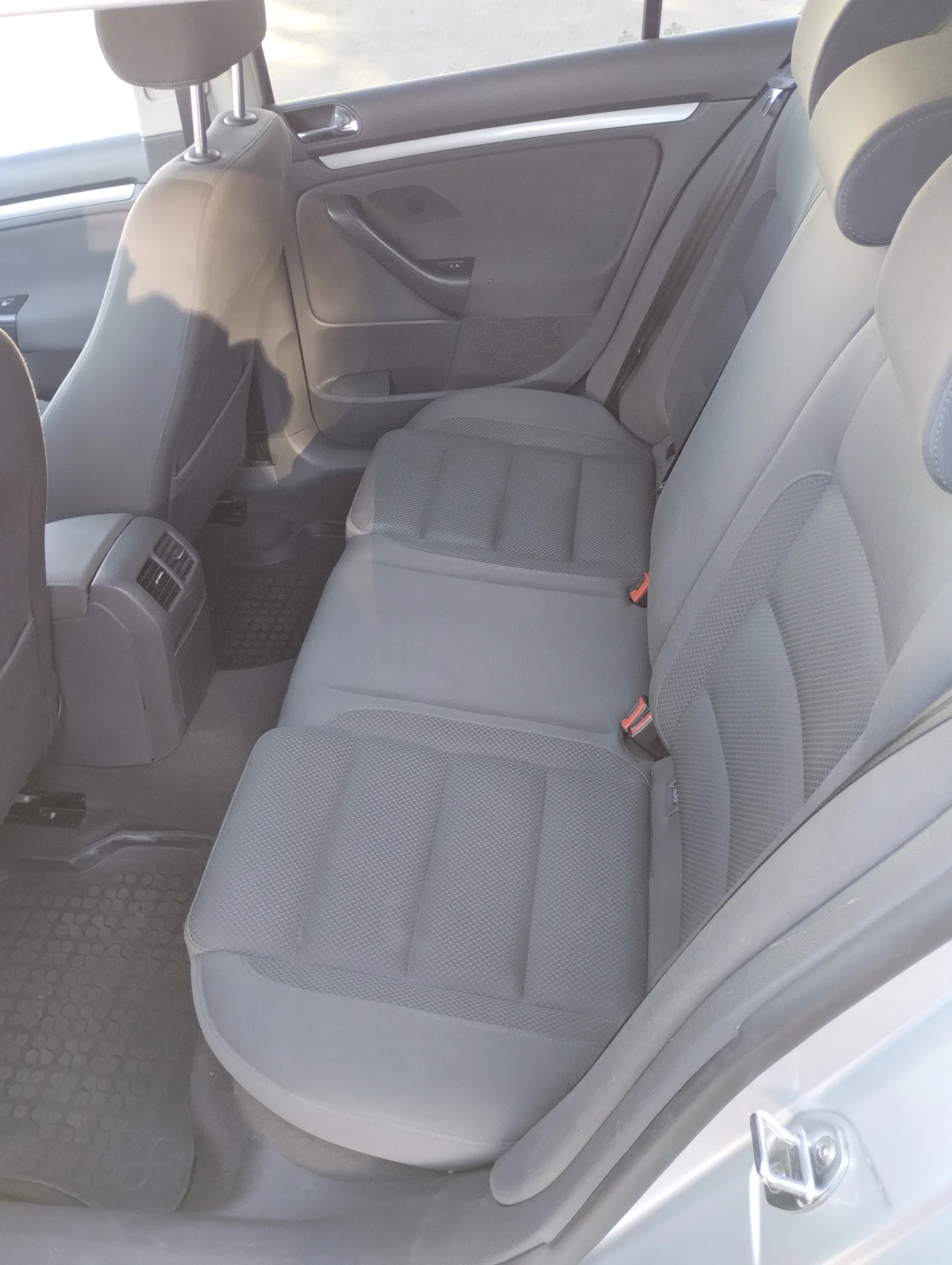 VW Golf | Mobile.bg   12