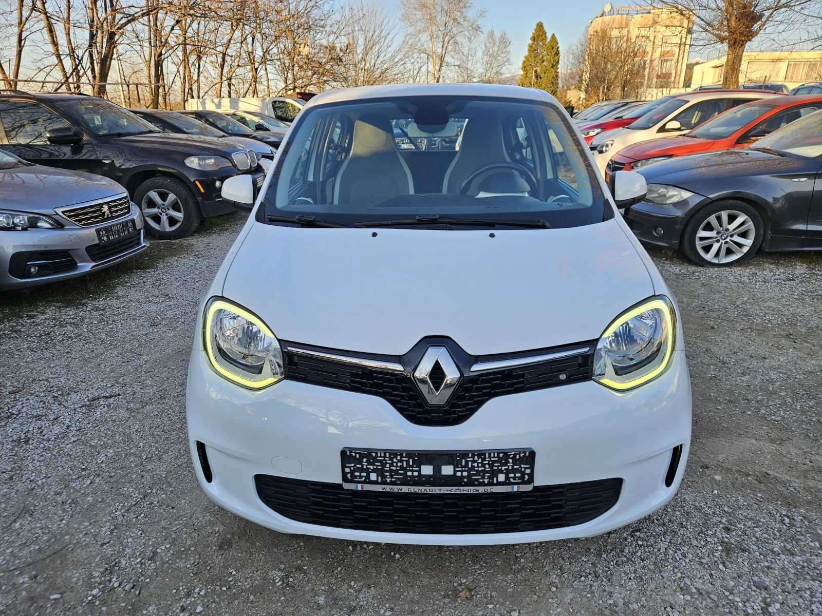 Renault Clio FACELIFT LED NAVI EURO6 - изображение 9