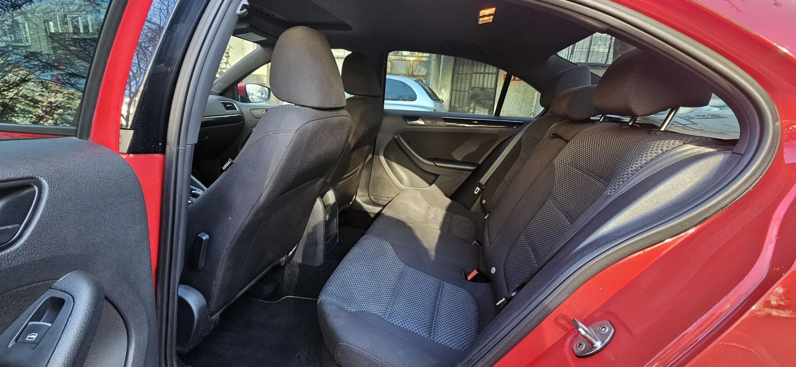 VW Jetta GLI - изображение 9