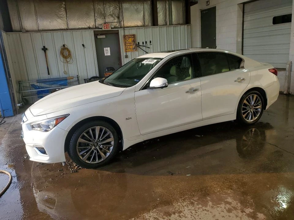 Infiniti Q50 PURE* KEYLESS* V6* ПАНО* 