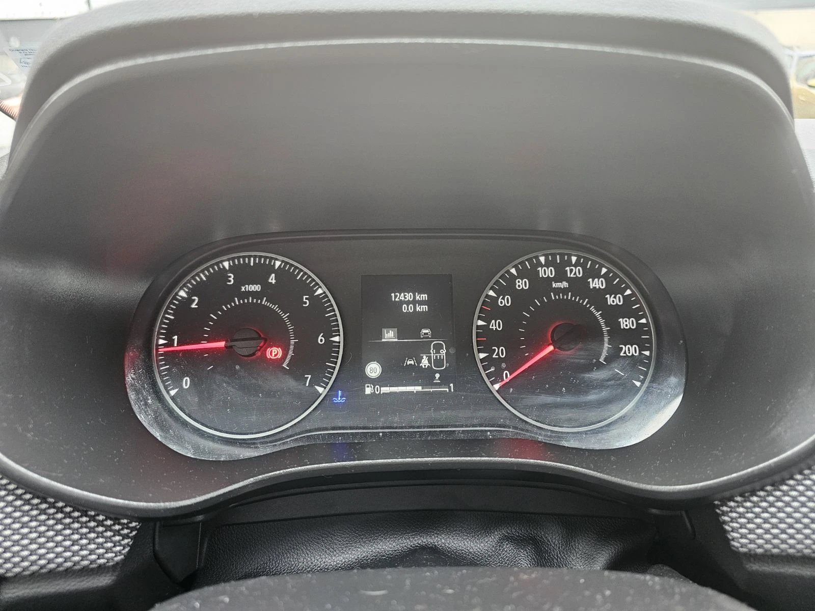 Dacia Logan 1.0 TCe 100 LPG, снимка 8 - Автомобили и джипове - 54123958