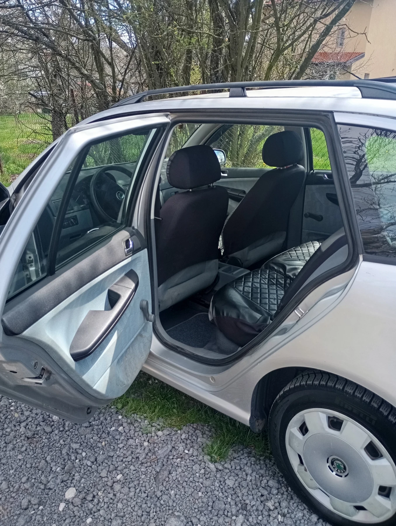 Skoda Fabia 1.4MPI, снимка 7 - Автомобили и джипове - 54157185