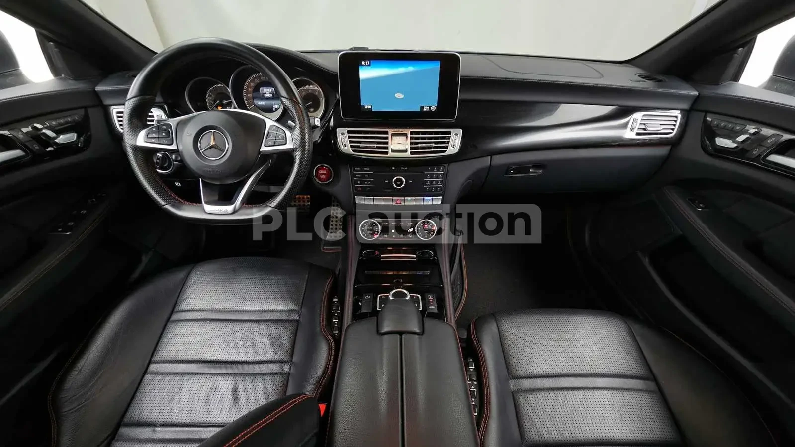 Mercedes-Benz CLS 400 360-градусова камера* Кожен салон, снимка 7 - Автомобили и джипове - 54182220