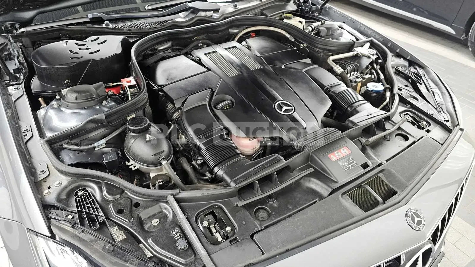 Mercedes-Benz CLS 400 360-градусова камера* Кожен салон, снимка 6 - Автомобили и джипове - 54182220