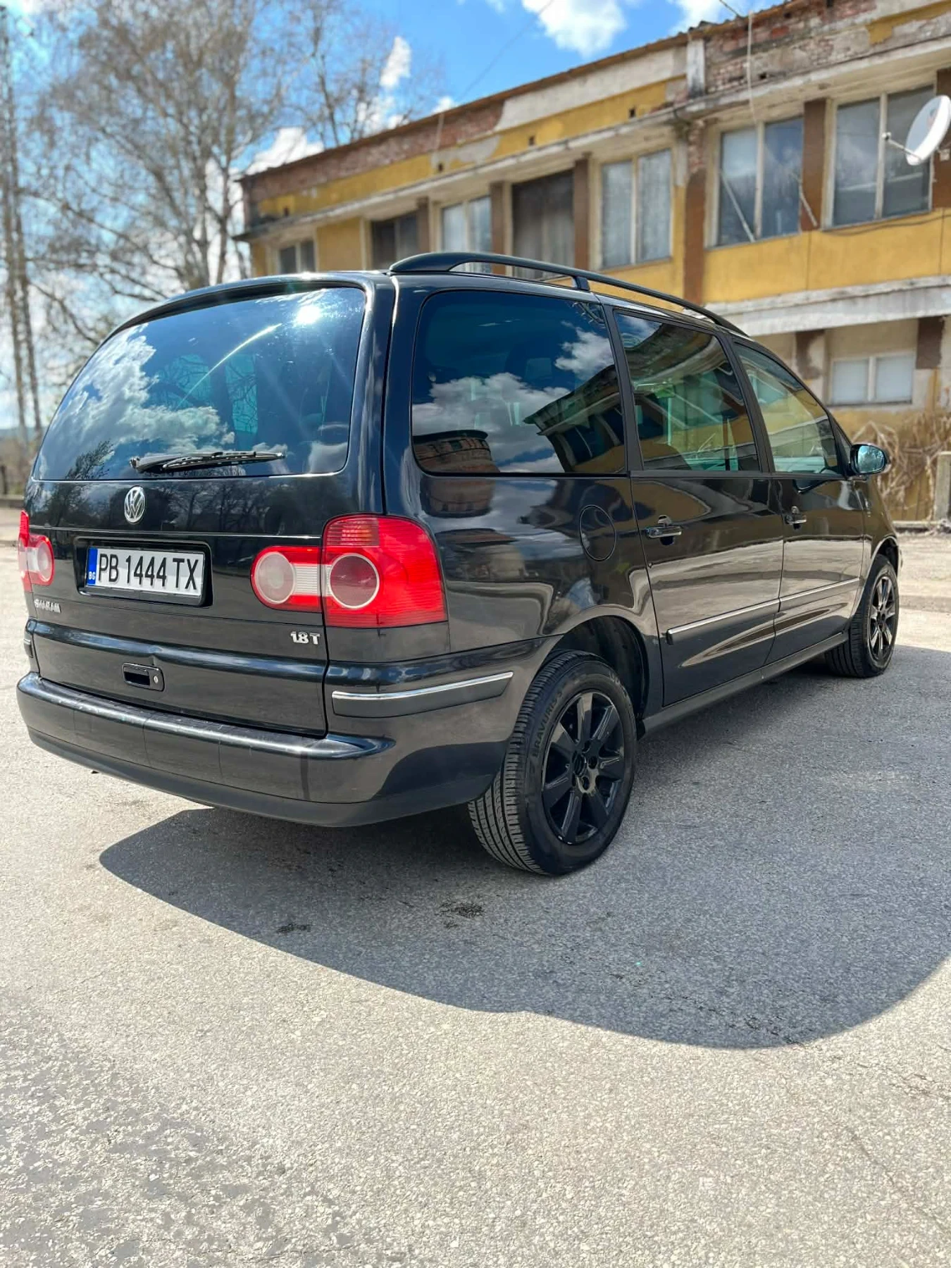 VW Sharan 1.8 турбо 150 кс 2006г, снимка 3 - Автомобили и джипове - 54293865