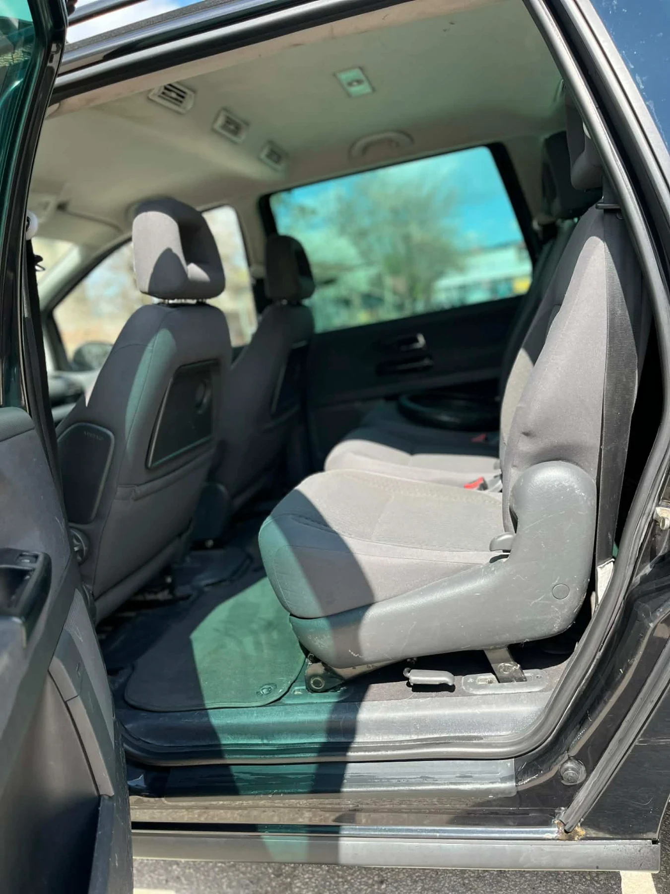 VW Sharan 1.8 турбо 150 кс 2006г, снимка 9 - Автомобили и джипове - 54293865