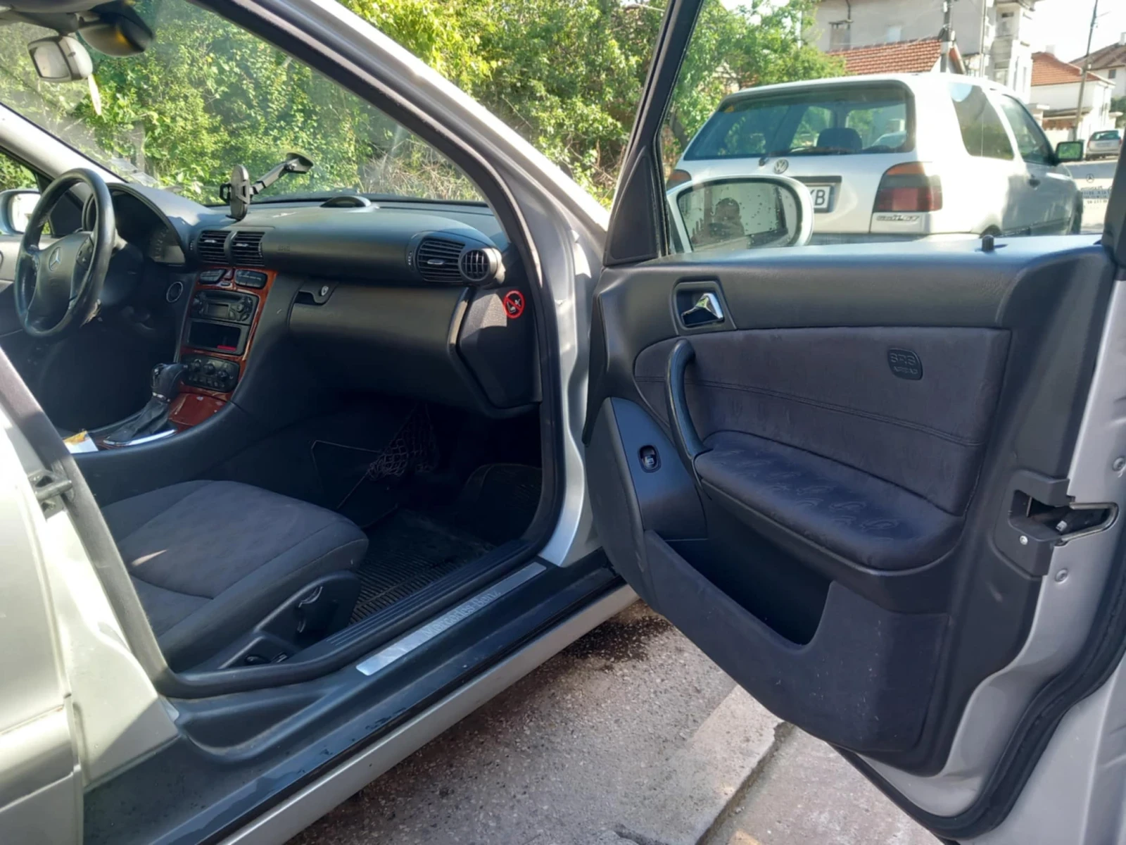 Mercedes-Benz C 200, снимка 5 - Автомобили и джипове - 54610211
