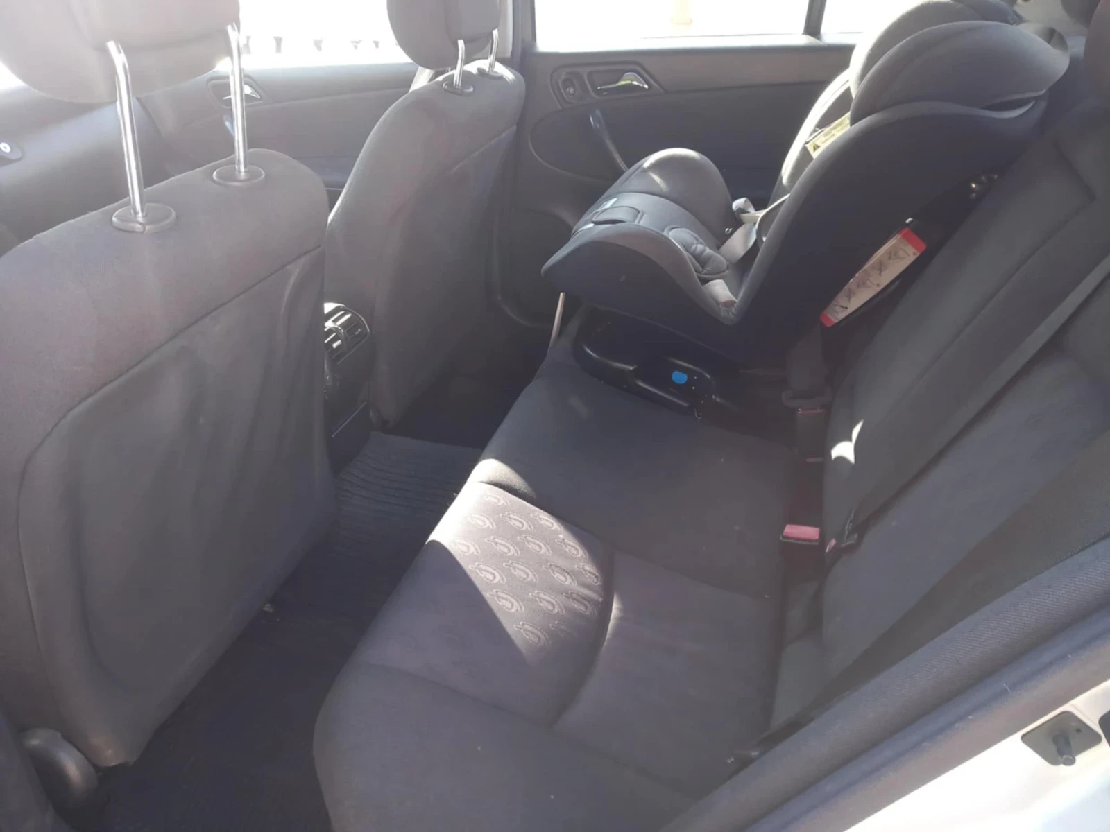 Mercedes-Benz C 200, снимка 6 - Автомобили и джипове - 54610211