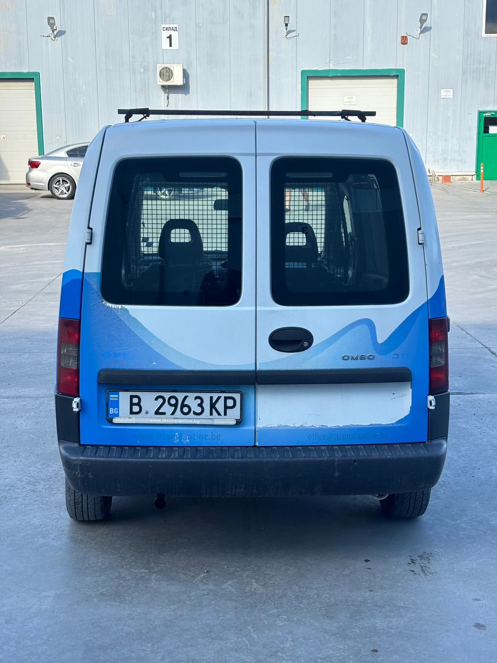 Opel Combo 1.3cdti с климатик, снимка 4 - Автомобили и джипове - 55016654
