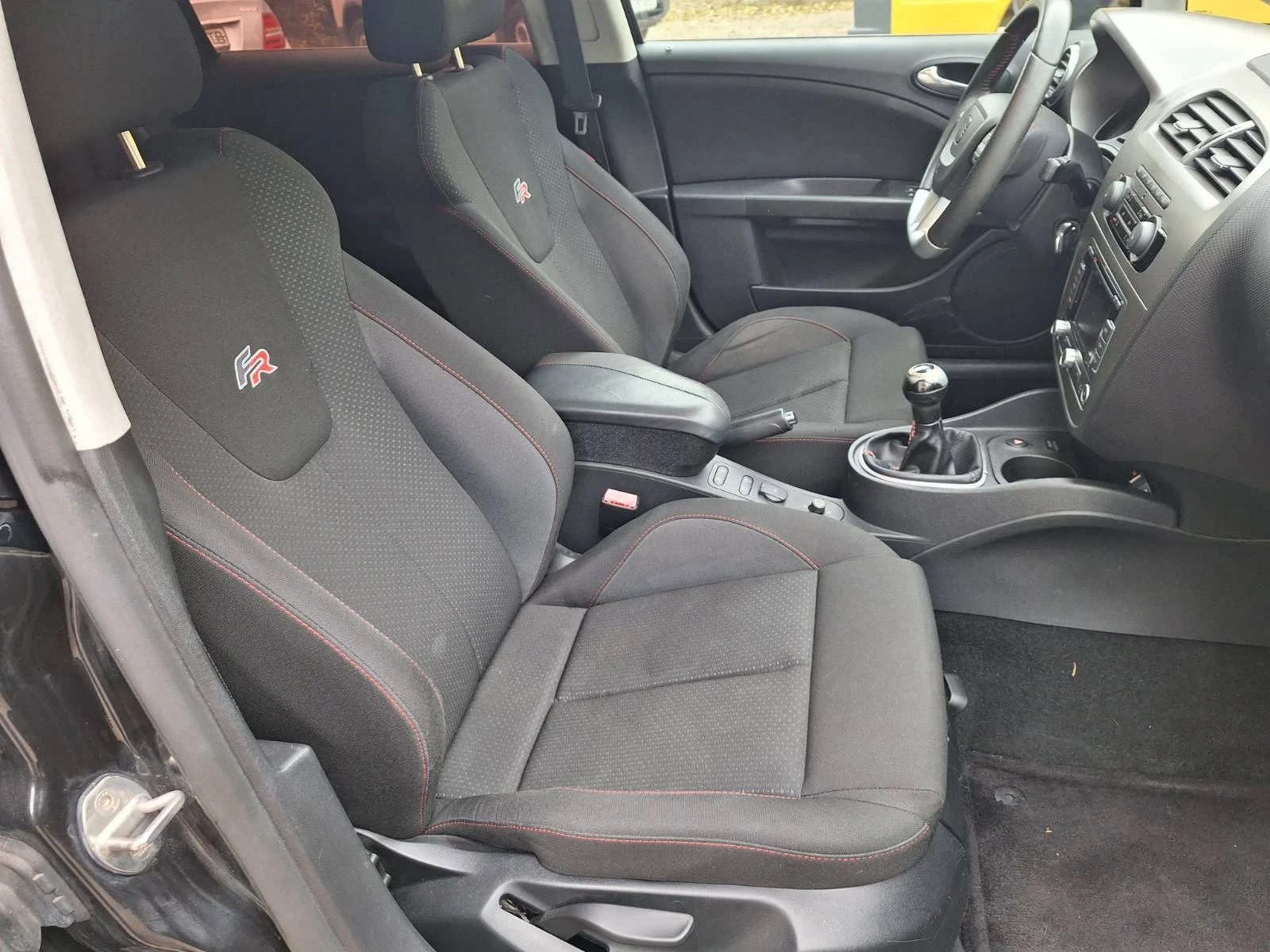 Seat Leon 2.0 FR, снимка 12 - Автомобили и джипове - 55550450