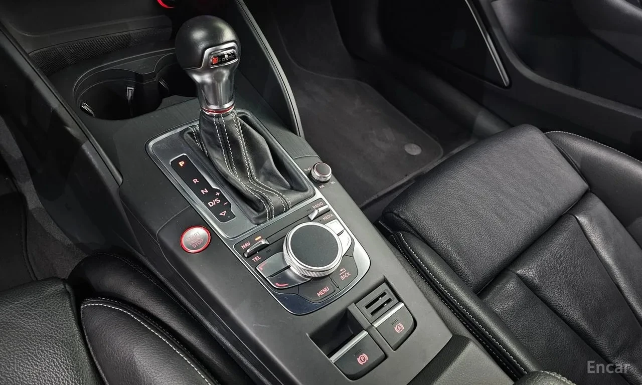 Audi S3 * 2.0 TFSI Quattro * ФИКСИРАНА ЦЕНА ДО БЪЛГАРИЯ* , снимка 9 - Автомобили и джипове - 56114236