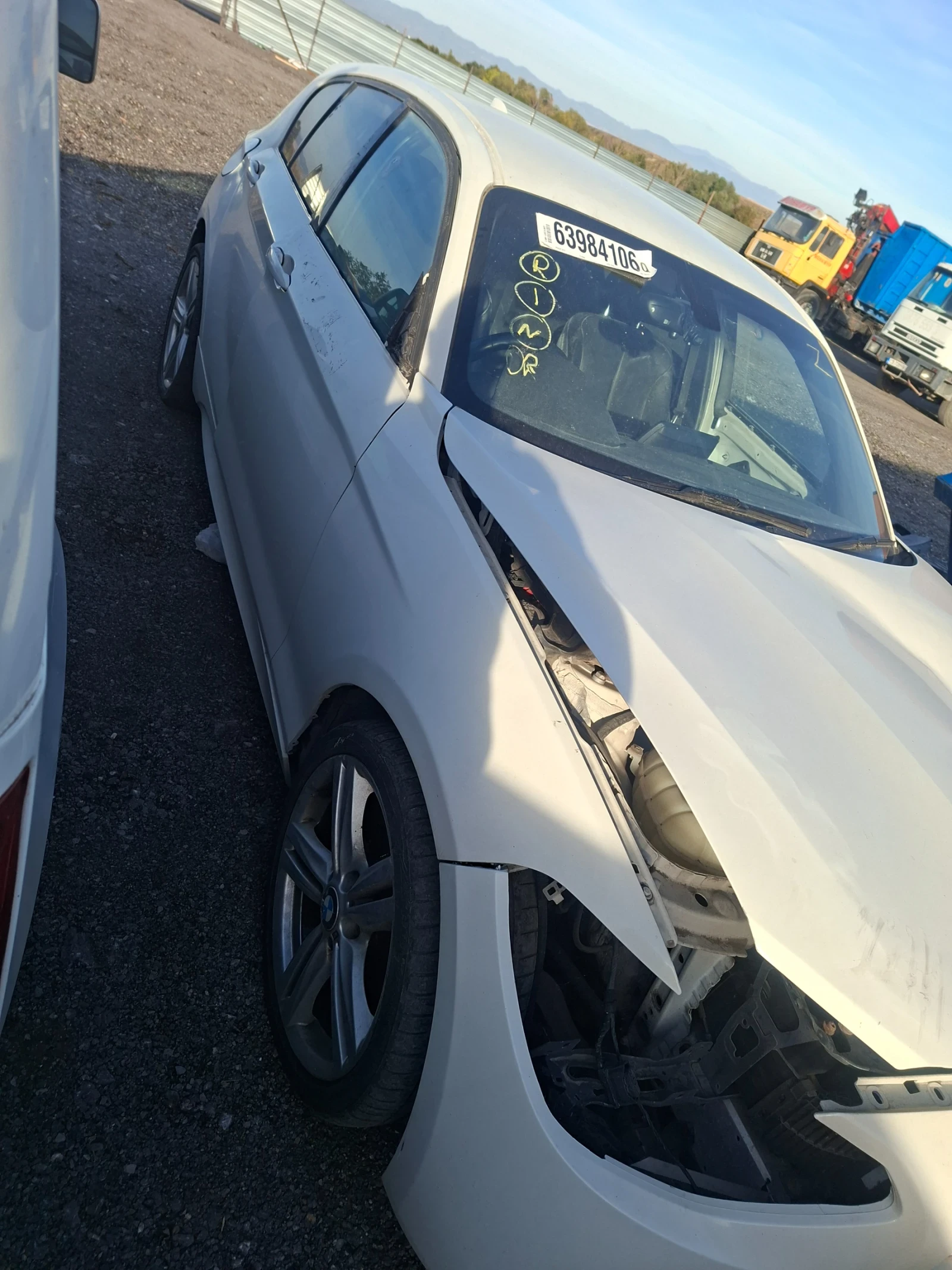 BMW 120 X drive, снимка 3 - Автомобили и джипове - 56330159