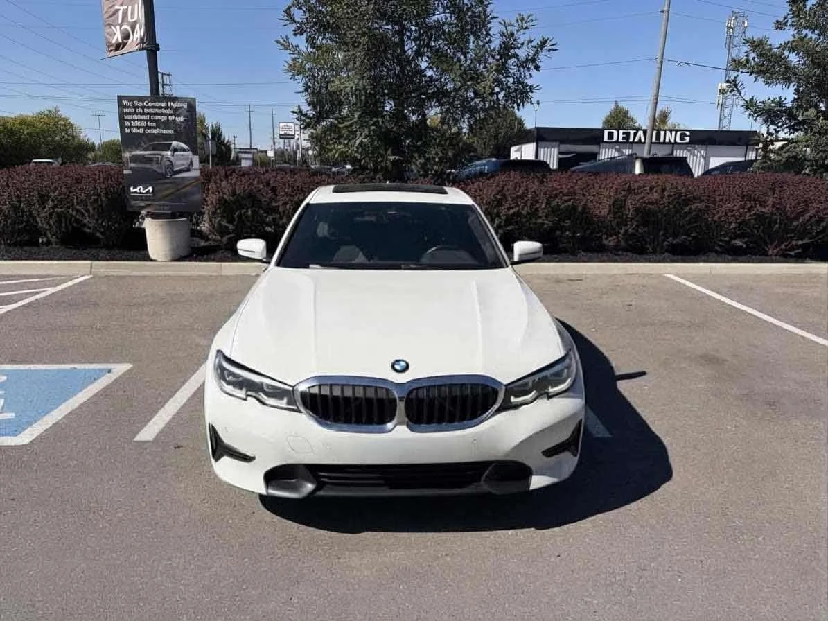 BMW 330 i xDrive | CARFAX | ��������������� | Mobile.bg � ����������� 2