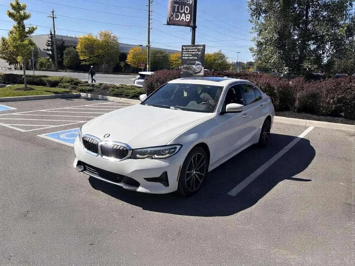 BMW 330 i xDrive | CARFAX | АВТОФИНАНСИРАНЕ