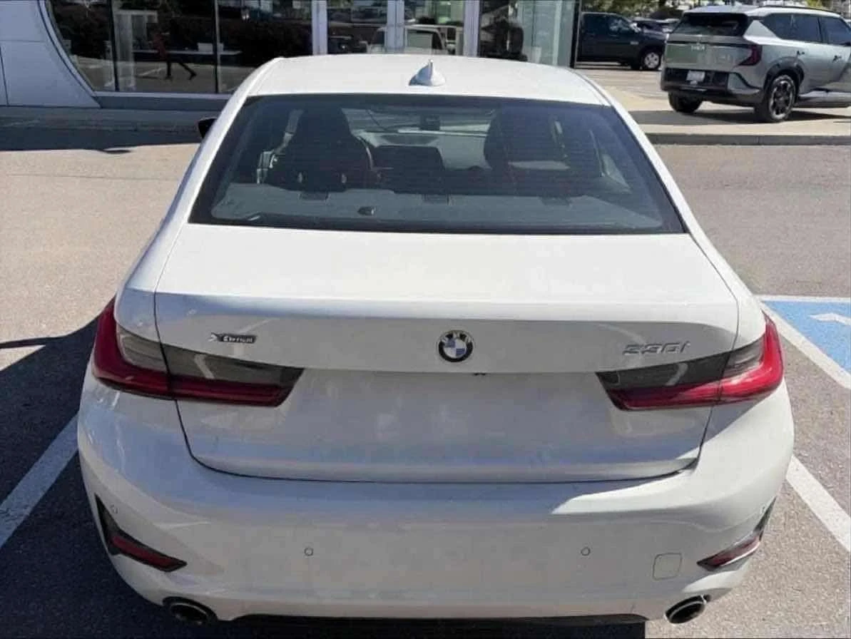 BMW 330 i xDrive | CARFAX | ��������������� | Mobile.bg � ����������� 5