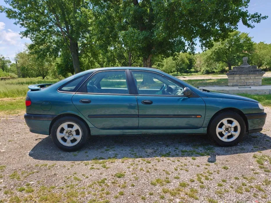 Renault Laguna 2.0 , снимка 7 - Автомобили и джипове - 56733714