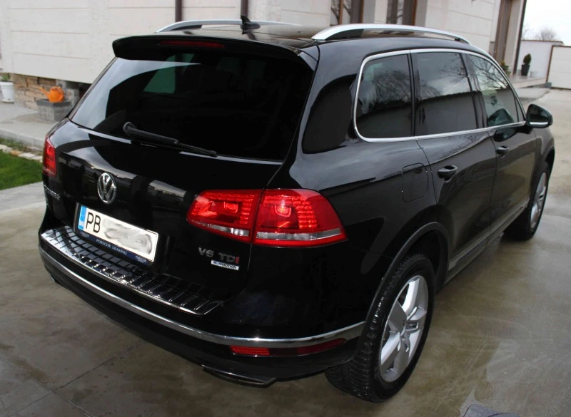 VW Touareg 3.0 TDI V6 R-line 262HP, снимка 6 - Автомобили и джипове - 47671407