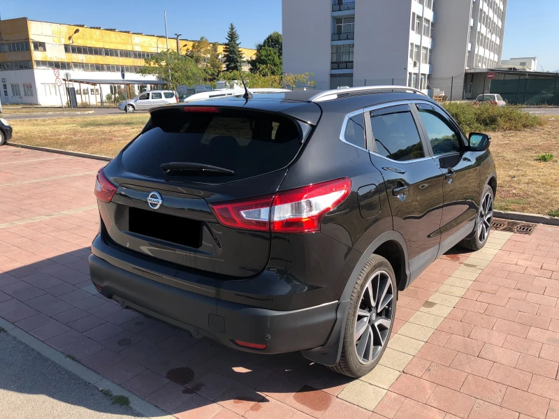 Nissan Qashqai Elegance Edition - 1.6 DiG-T, 163 к.с., снимка 3 - Автомобили и джипове - 47656985