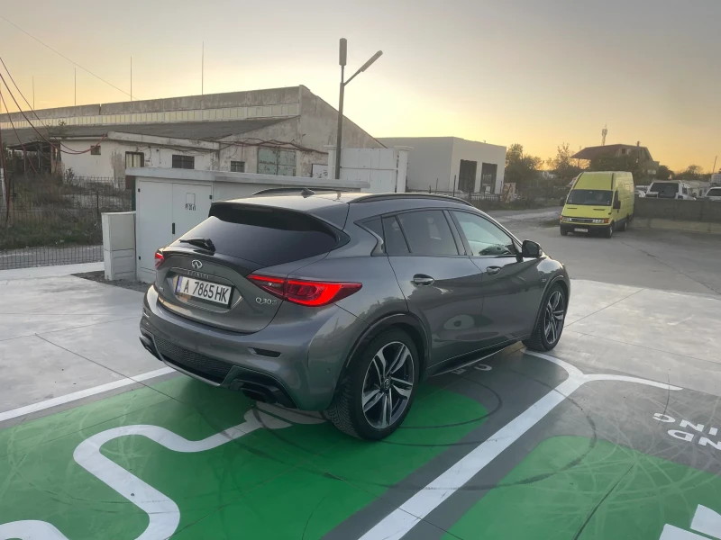 Infiniti Q30 S, снимка 3 - Автомобили и джипове - 48385305