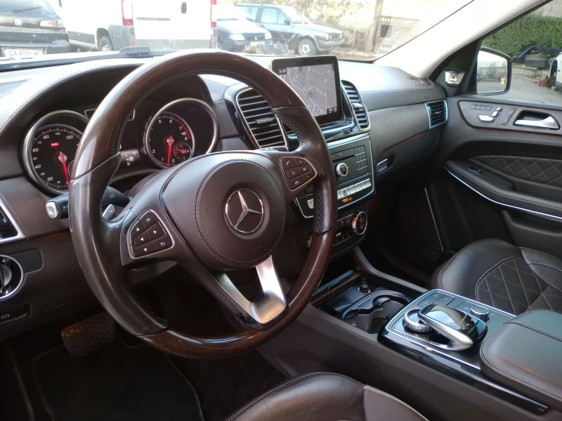 Mercedes-Benz GLS 500, снимка 10 - Автомобили и джипове - 52250382